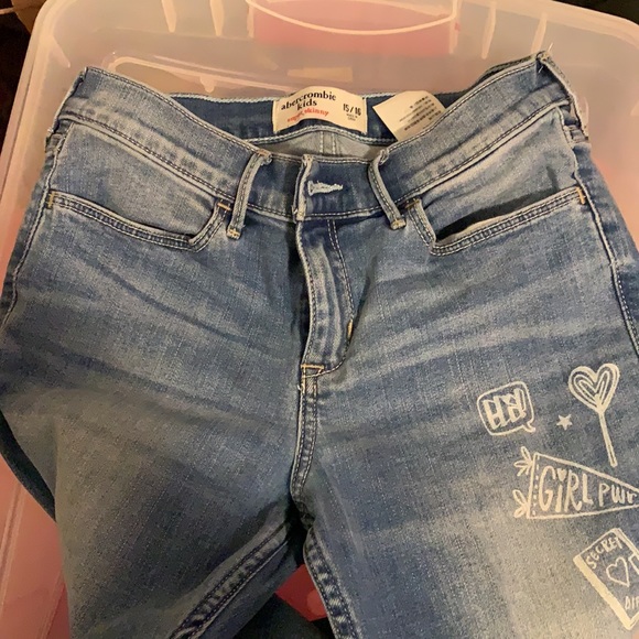 Abercrombie kids Jeans - Picture 5 of 6